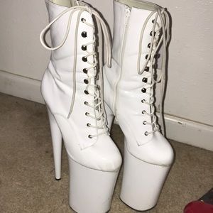🌟Pleaser 10 inch White Boots 🌟